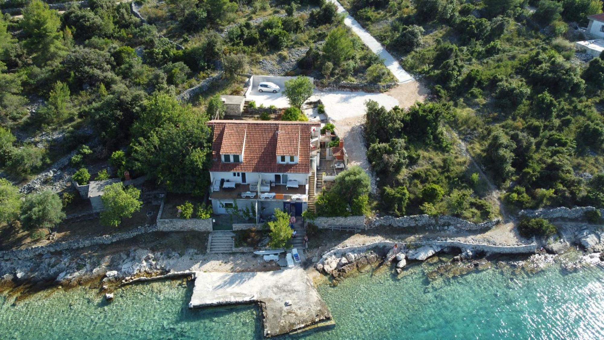 Apartments Lucin 大德尔韦尼克 外观 照片