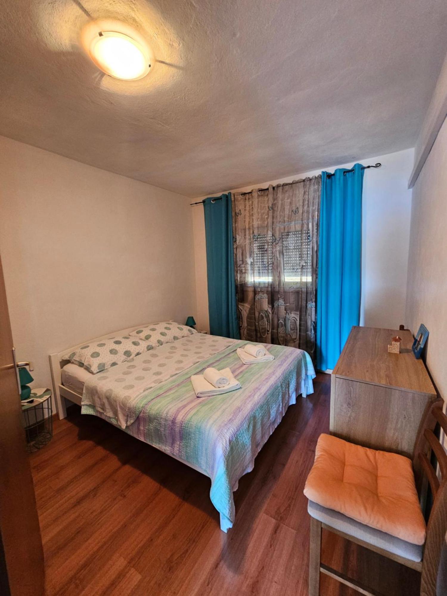 Apartments Lucin 大德尔韦尼克 外观 照片